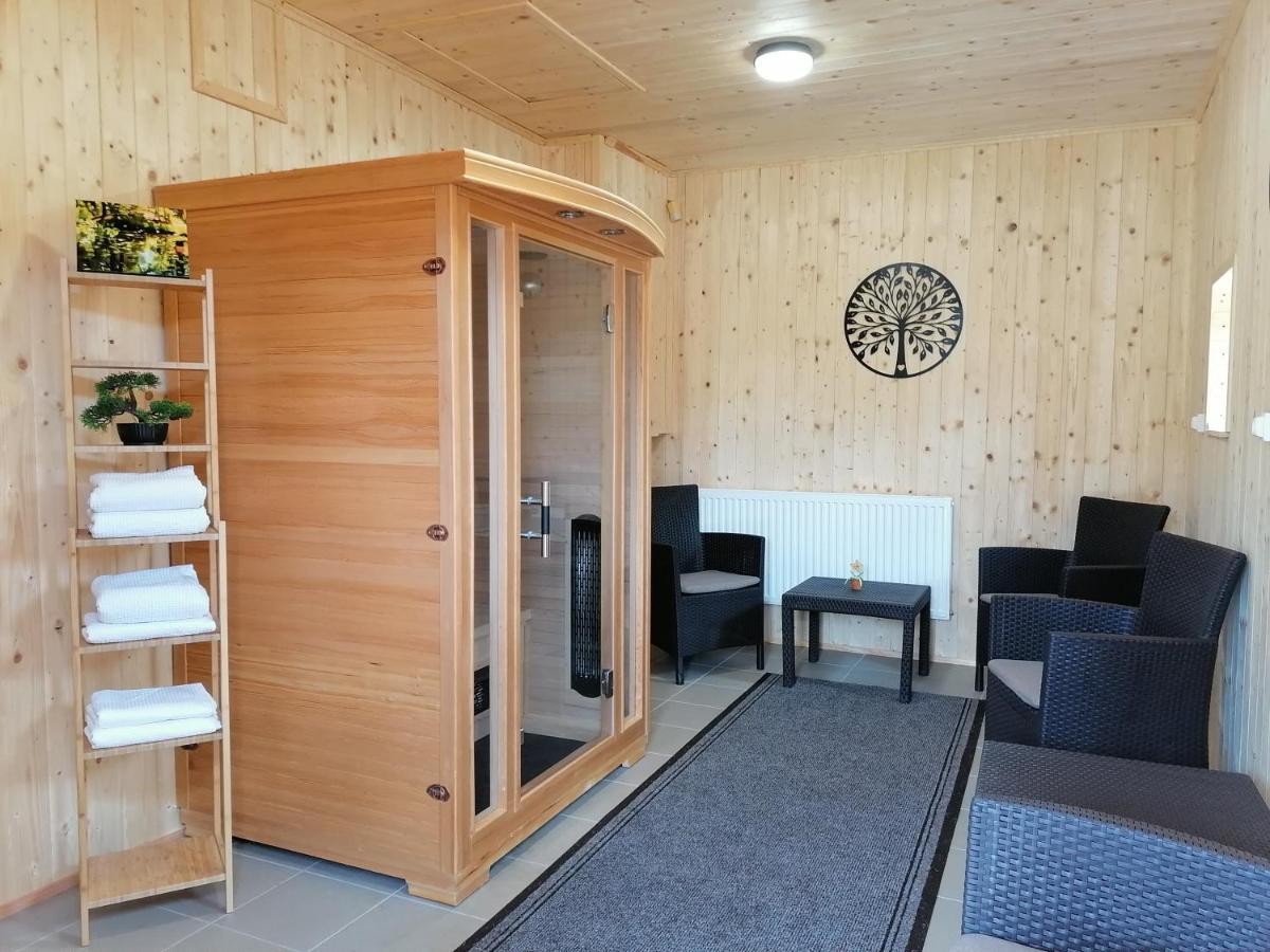 8888 Apartmanház Lispeszentadorjan Exterior foto