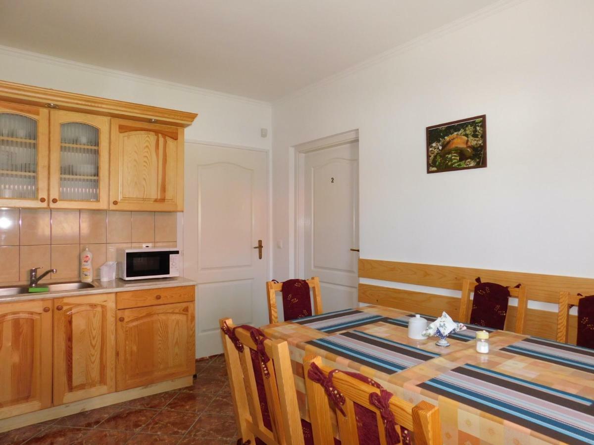 8888 Apartmanház Lispeszentadorjan Exterior foto
