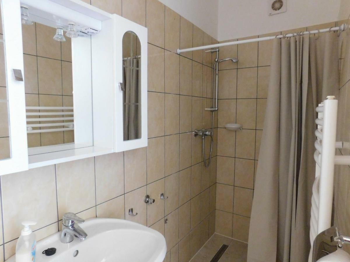 8888 Apartmanház Lispeszentadorjan Exterior foto